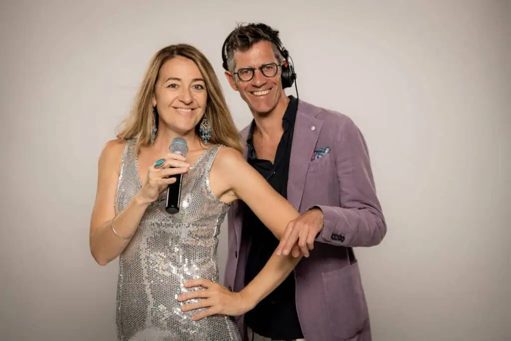 DJ UND HOCHZEITS SÄNGERIN AUS ZÜRICH